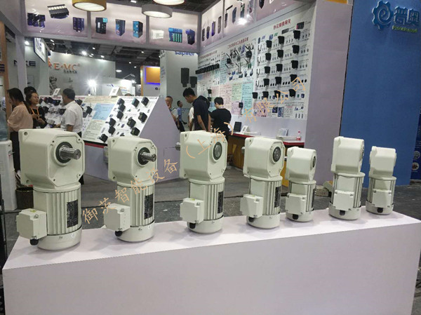 直交軸減速機上海參展現(xiàn)場圖片