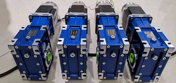 直流無刷直角減速機(jī)電機(jī)