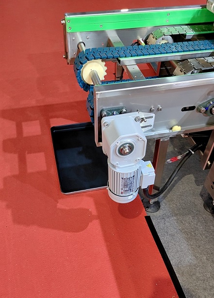 輸送線上用的減速機 士元SGF小型直角減速機.jpg 輸送線上用的減速機 士元SGF小型直角減速機.jpg