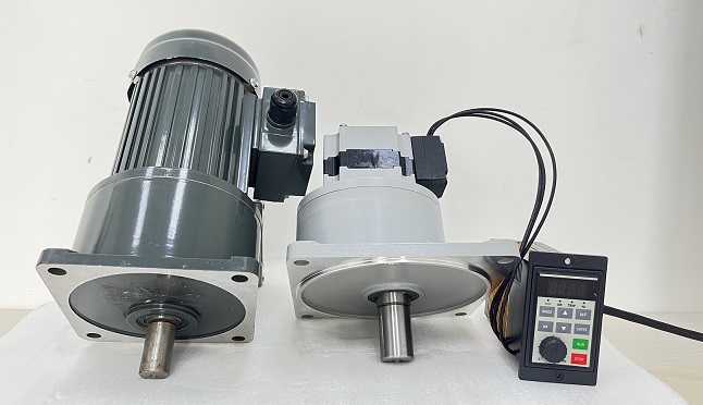 新舊款減速電機(jī)對比.jpg
